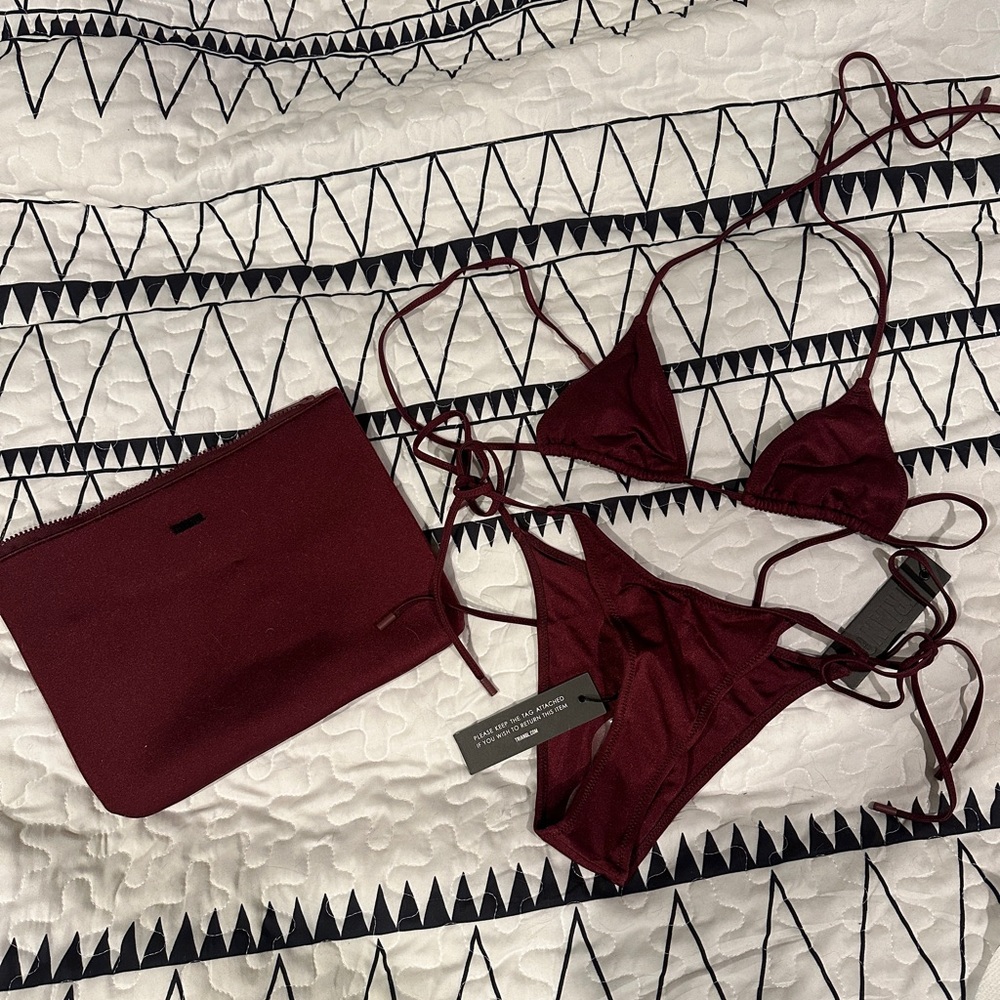 Triangl Swimwear Vinca - Burgundy NWT Size Small